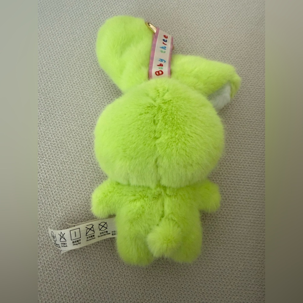 Baby Three Petit Macaron Cute Bunny Plush Pendant - Cupcake - Picture 8 of 8
